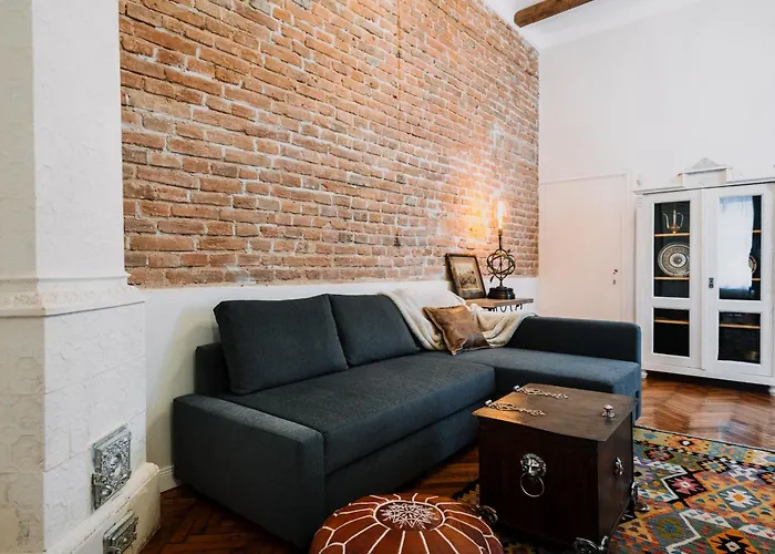 Old Town Central Apartment
