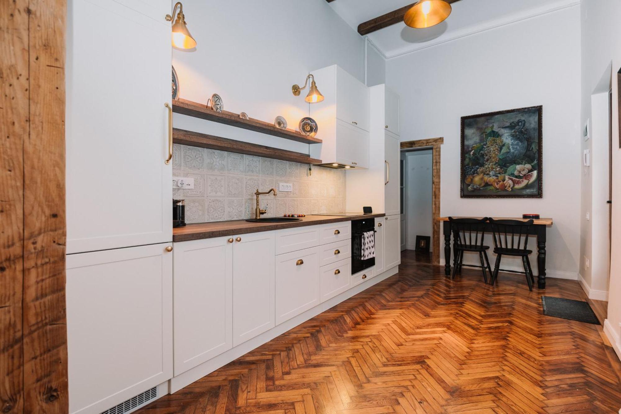 Old Town Apartment