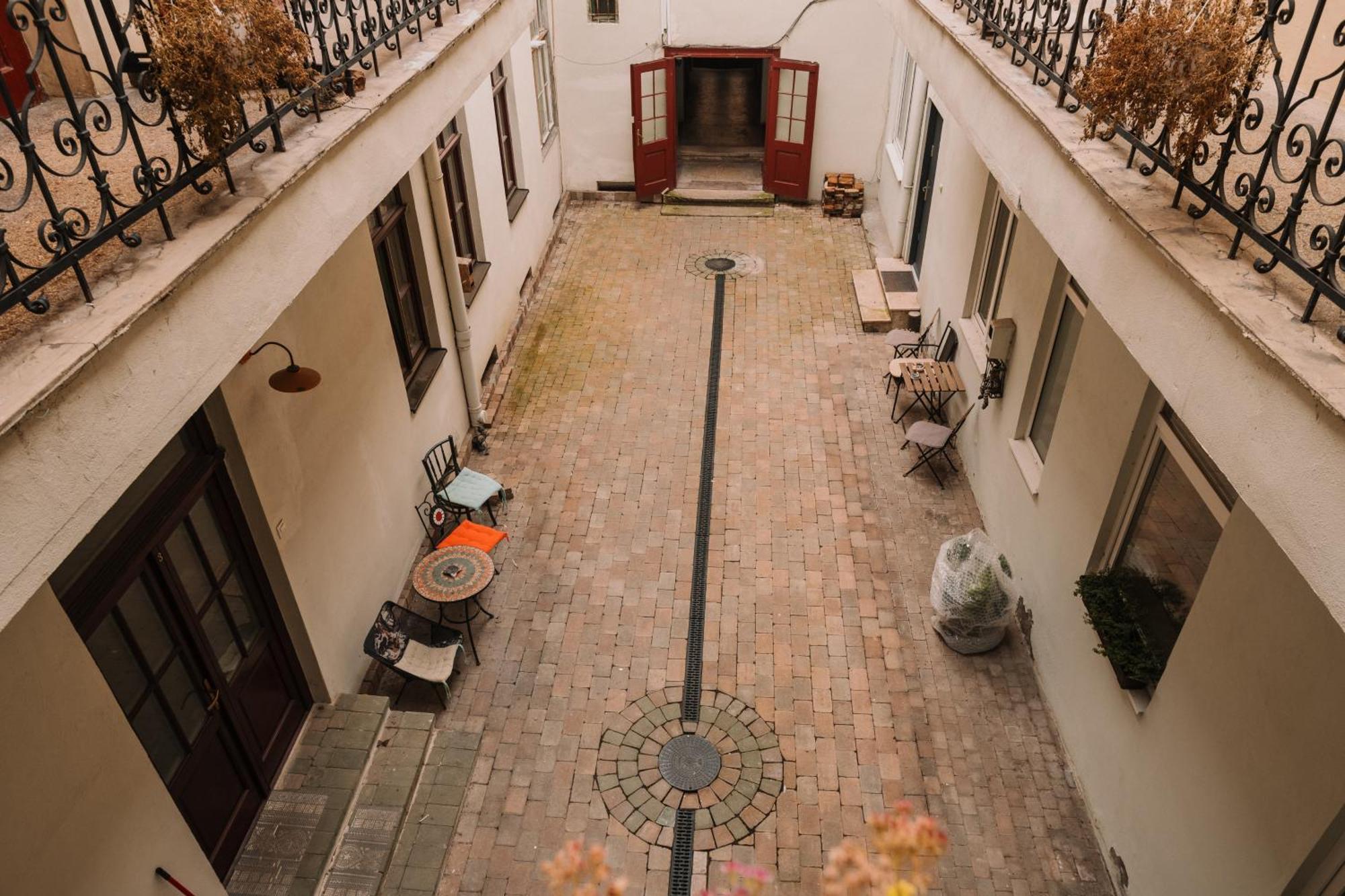 Old Town Apartment